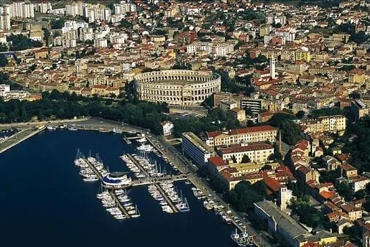 Sfinga Verudela V Pula Apartment