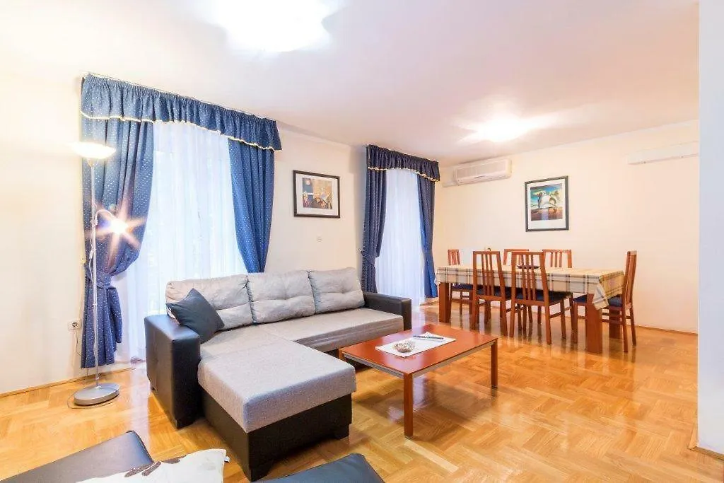 Apartment Sfinga Verudela V Pula Croatia