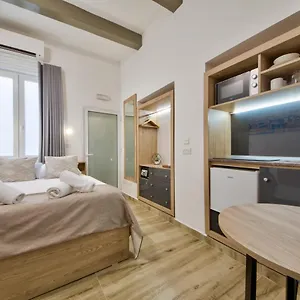 https://tritoni-studios.hotelssaintjulians.com