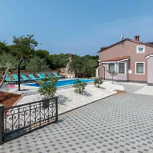 https://guest-house-sunshine.in-istria.net